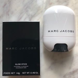 Marc Jacobs Glow Stick Illuminator.